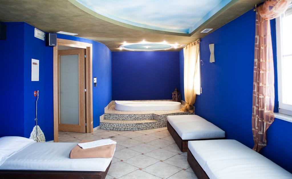 Hotel Comfort Erica Dolomiti Val D'Adige Salorno Extérieur photo
