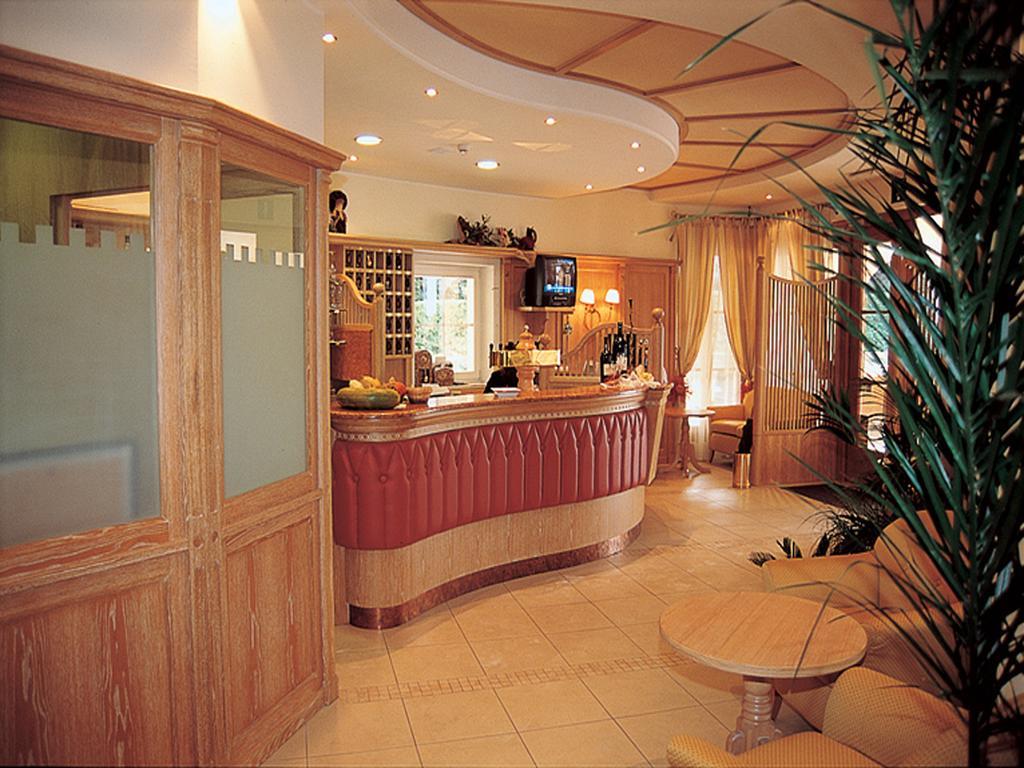 Hotel Comfort Erica Dolomiti Val D'Adige Salorno Extérieur photo